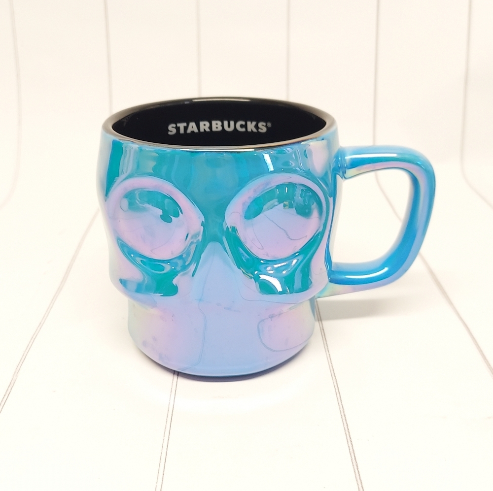Starbucks 2025 Iridescent Blue Skull Mug